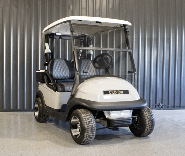 2007 2-passenger Club Car Precedent electric golf cart