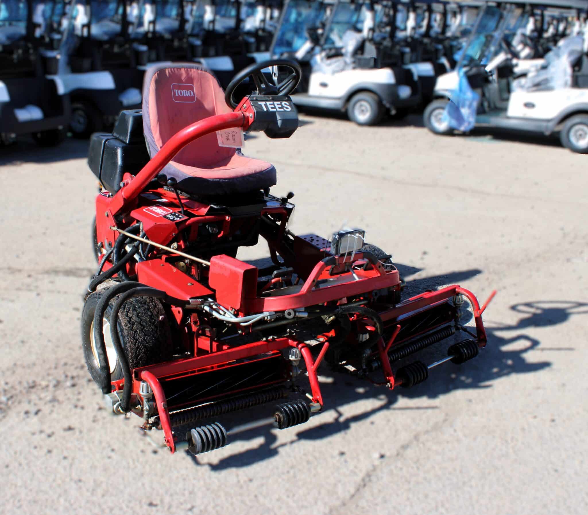 2000 Toro 3050 Triplex Mower